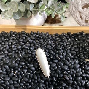 Cowgirl /double band natural stone white turquoise ring adjustable